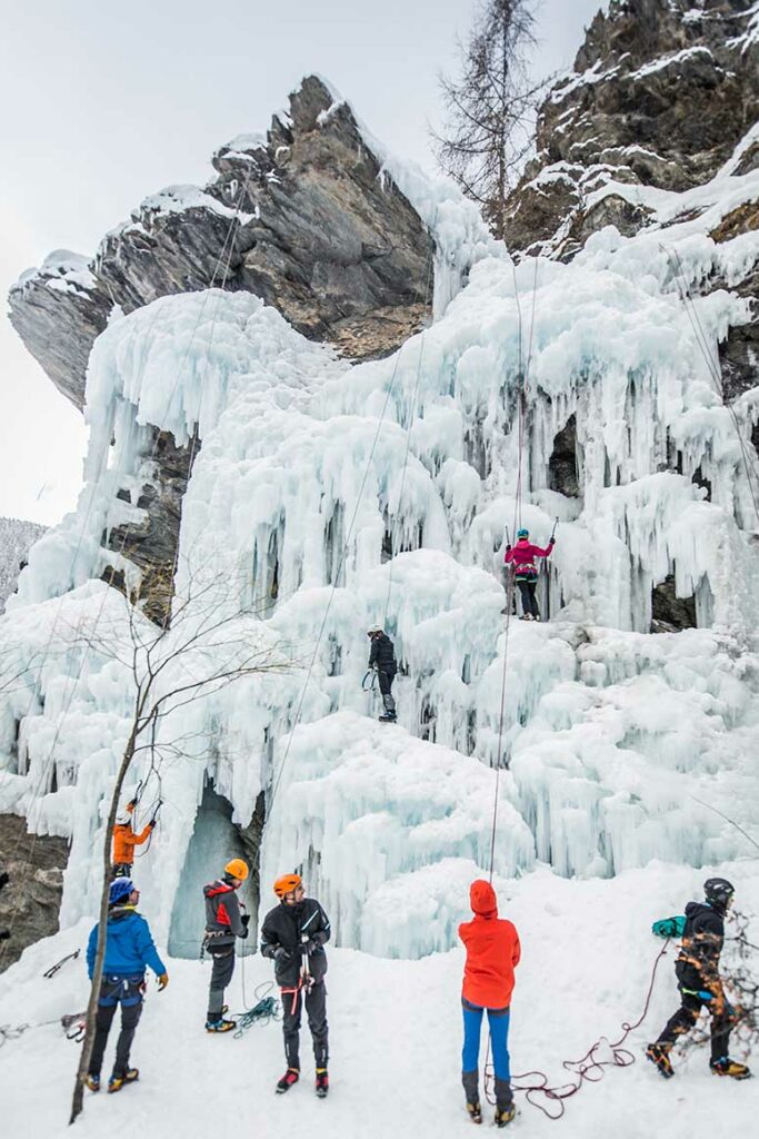 Cascade de glace - Pays des Ecrins